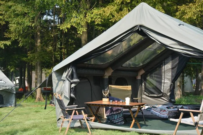 Cozy Cabin Inflatable Tent - Easy Setup & Weather-Resistant Camping Companion