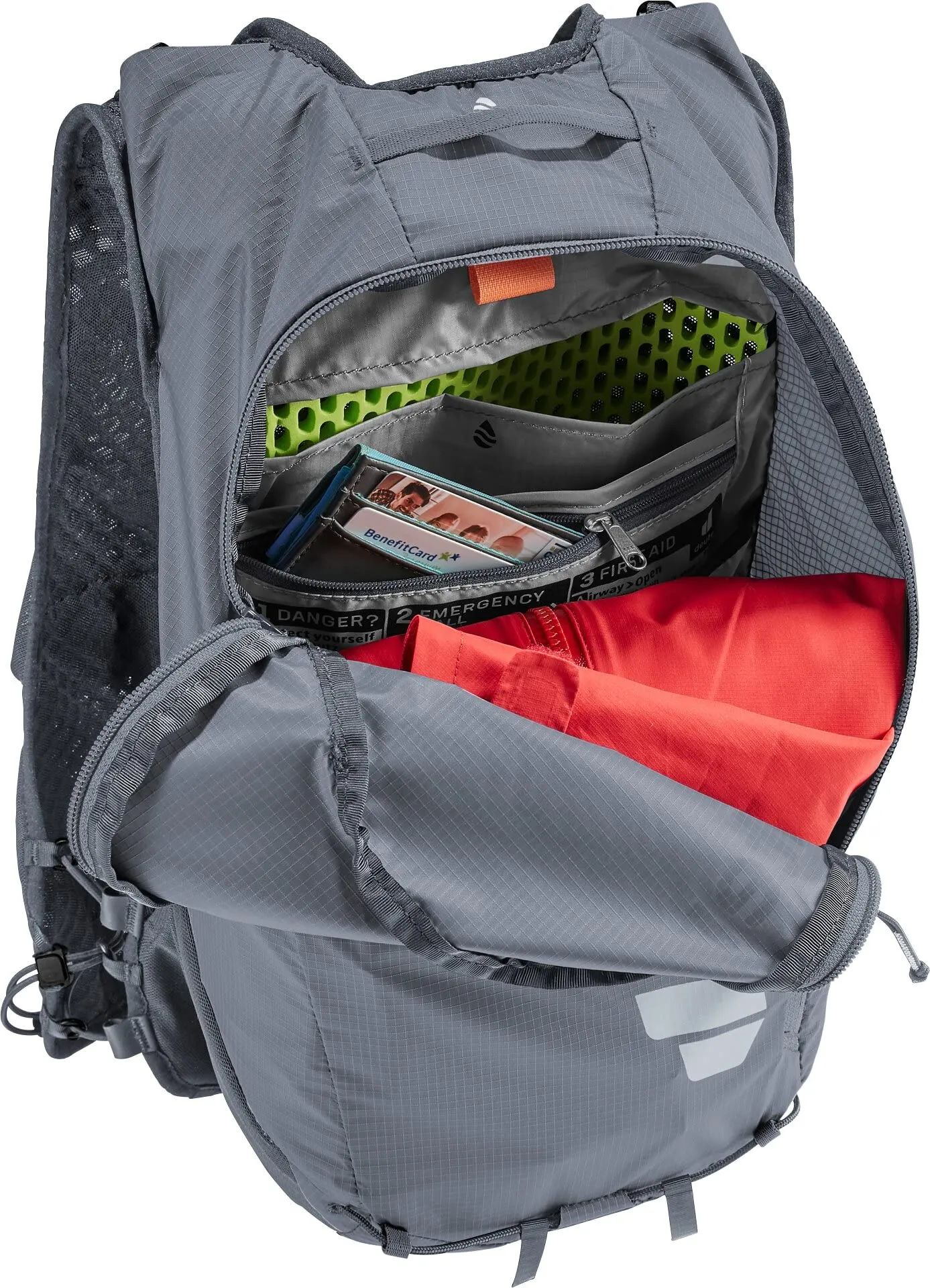 Deuter Ascender 13 w/ 2 Flasks
