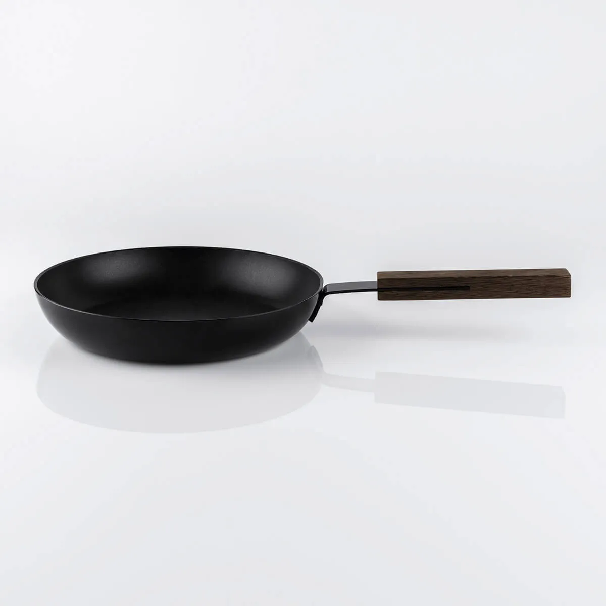 KnIndustrie Black Pan - black aluminium
