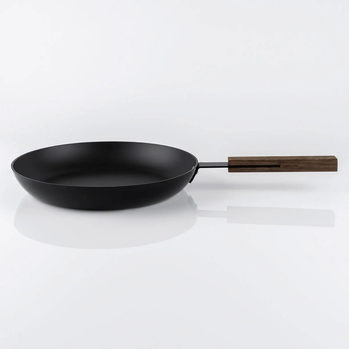 KnIndustrie Black Pan - black aluminium