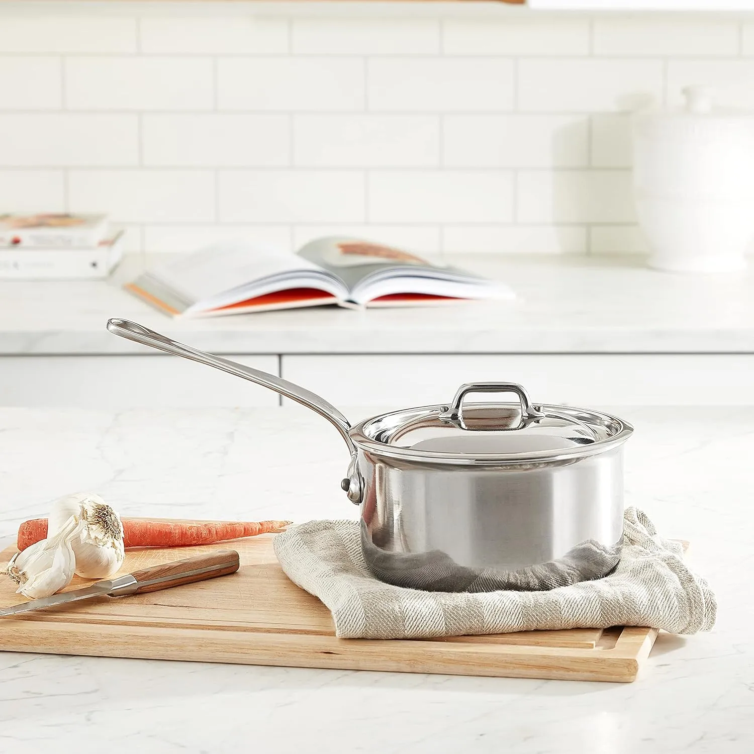 Mauviel M'Cook 5-Ply Polished Stainless Steel Sauce Pan With Lid, And Cast Stainless Steel Handle, 1.8-qt, Made In France