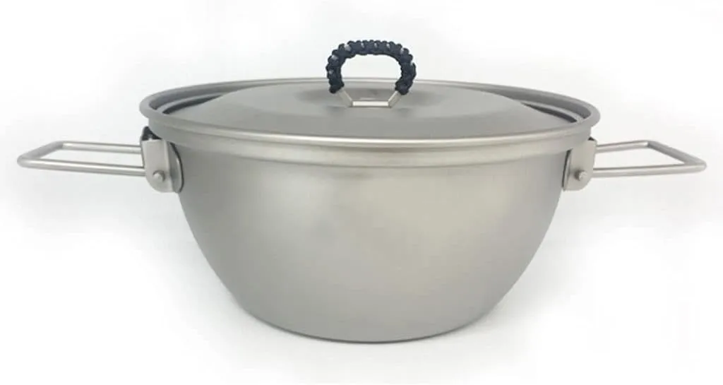 Outdoor Camping Camping Cookware Portable Lightweight Pot Outdoors Indoors Kitchen Family Campfire Hiking Camping Cooker Titanium Pot Adventures Picnics (1L)