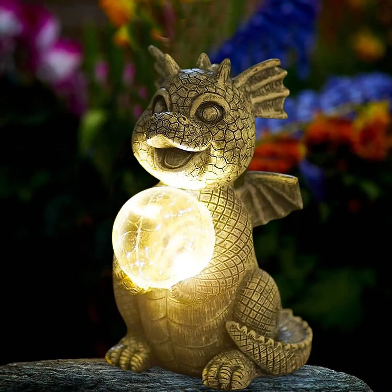 Solar Garden Statue Cat Figurine- Garden Art with Solar Lantern, Loving Cat for Patio,Balcony,Yard, Lawn-Unique Housewarming Gift for Garden Mom Grandma
