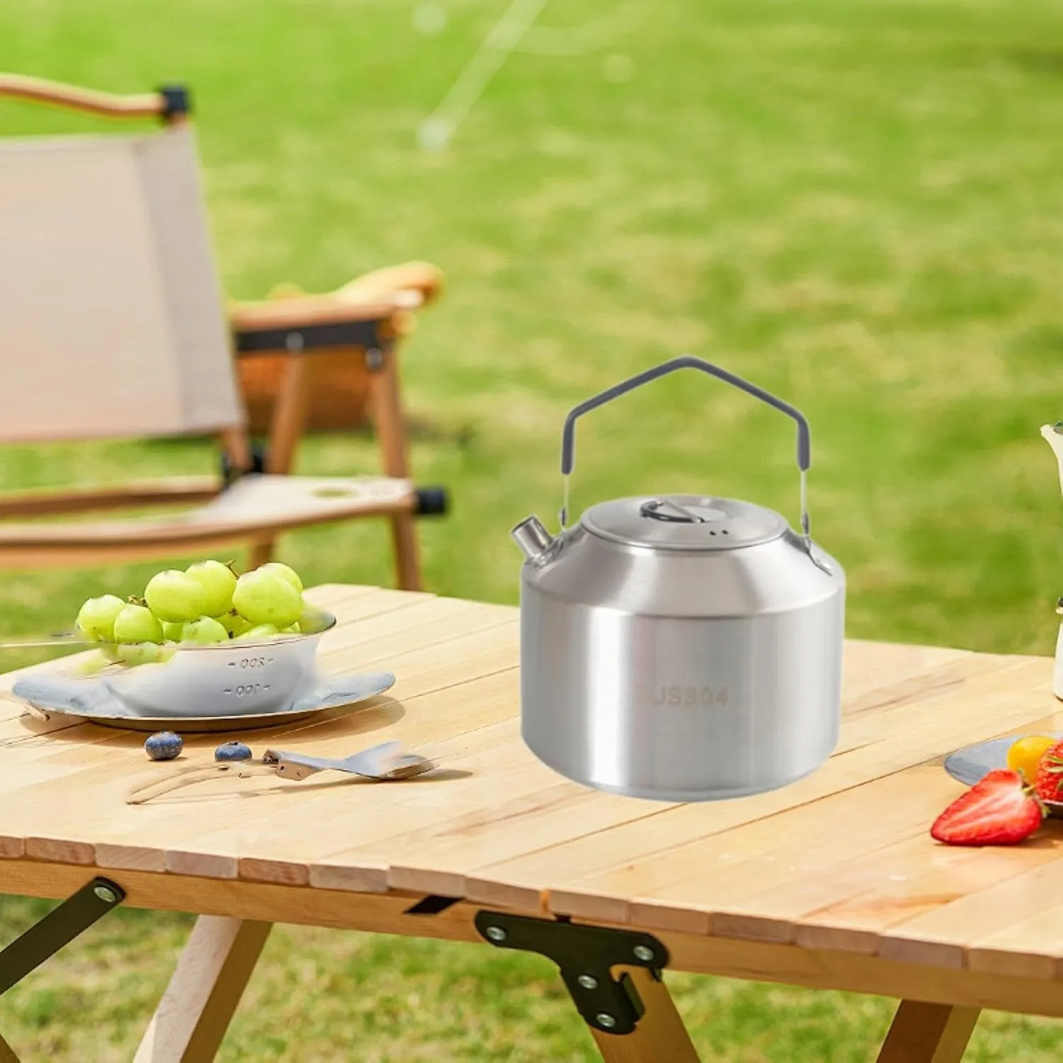 Yiju Camping Kettle Water Kettle Multifunctional Compact with Lid Cookware Coffee Tea Pot Water Pot for Climbing Camping Fishing, Black and 1.5L
